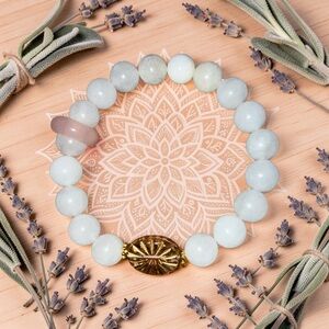 🆕 10mm White Jade with Banded Agate 🩷